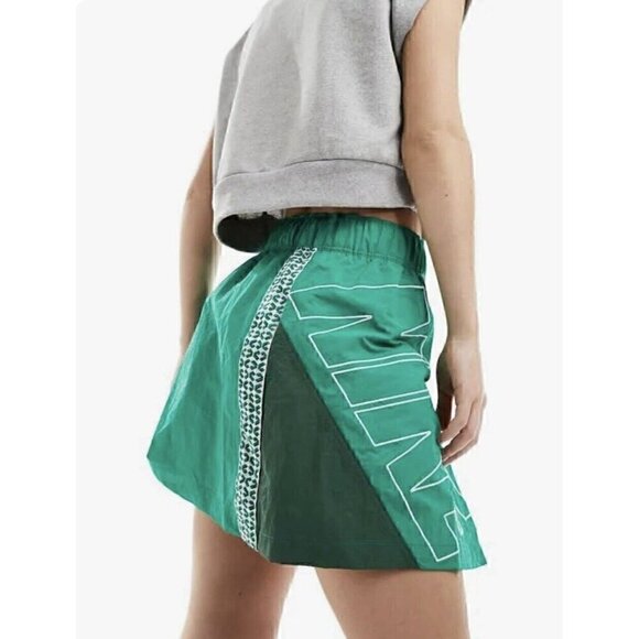 Nike Sportswear x Nike United Lime Retro Track Skirt FD6946-365 XS Tenniscore - Picture 1 of 8